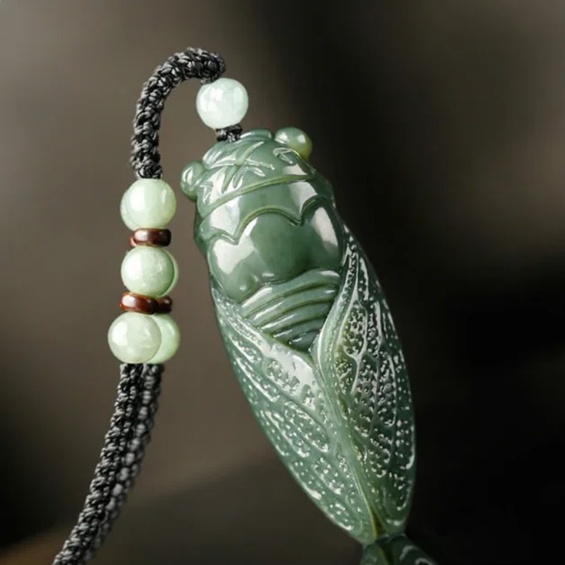 Women Fashion Jewellery - Natural Hetian Jade Cicada Colar de