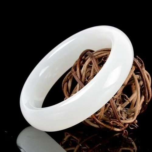 Pulseira bangle jade branca na - Women Fashion Jewellery avaliação e preço