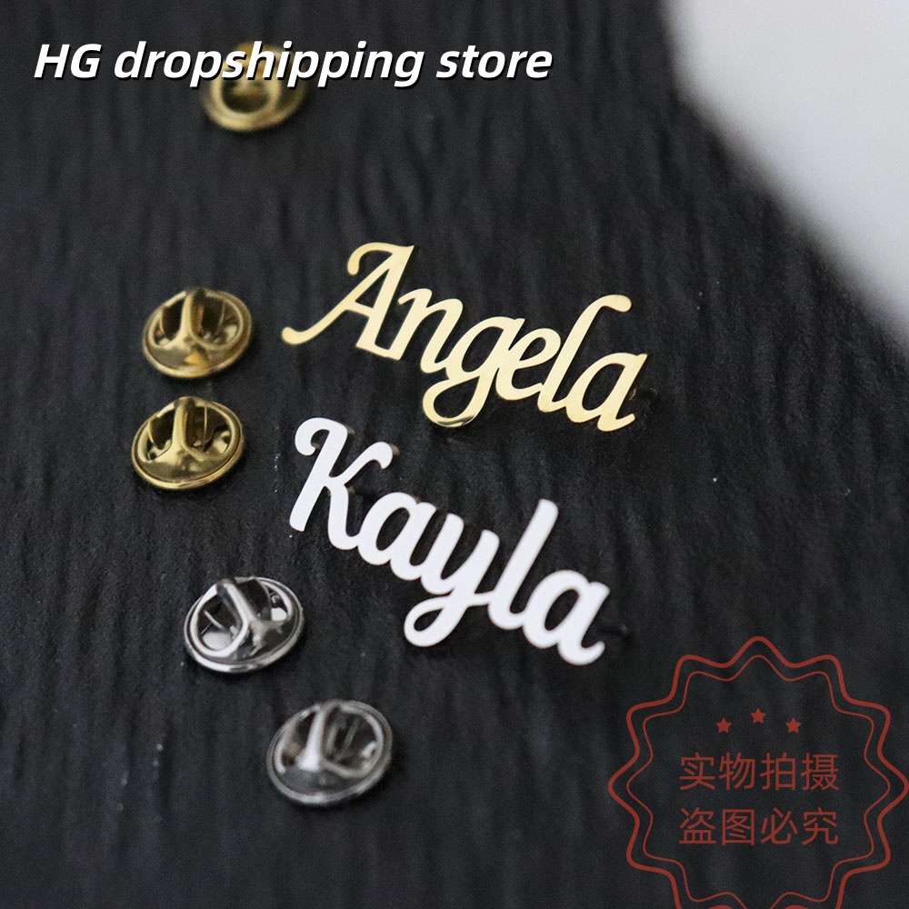 Broche com placa de identifica - Women Fashion Fun avaliação e preço